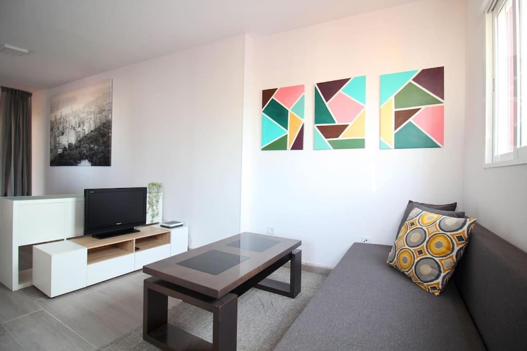 Suite Puerta Osario Con Terraza Sevilha Exterior foto