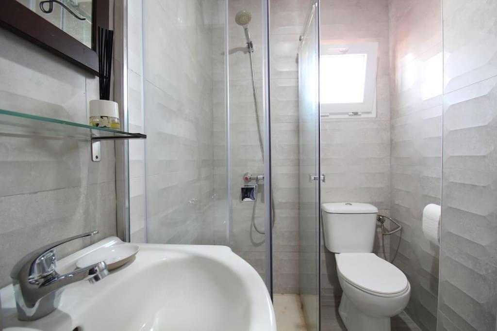 Suite Puerta Osario Con Terraza Sevilha Exterior foto