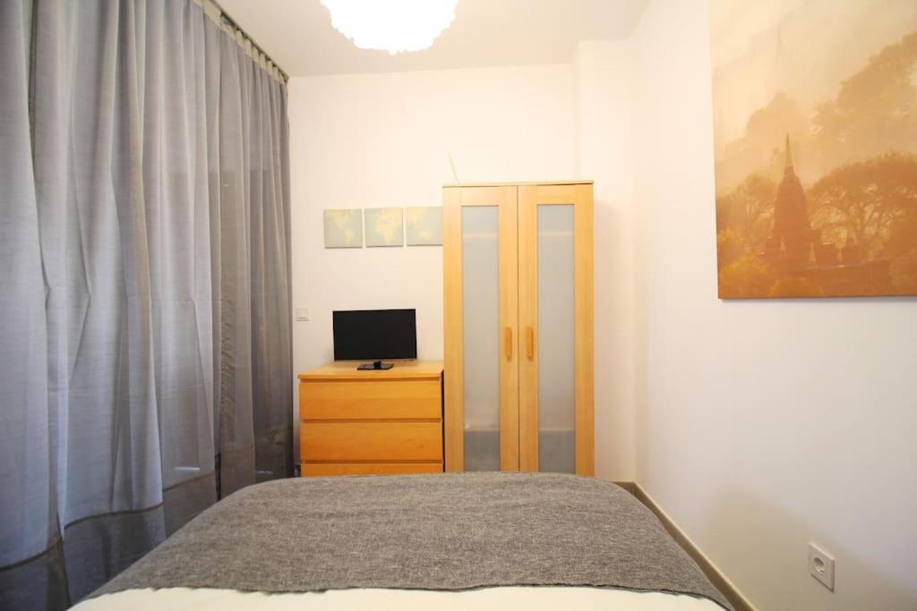 Suite Puerta Osario Con Terraza Sevilha Exterior foto